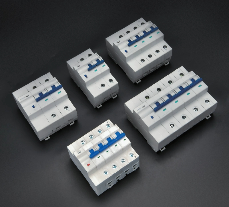 Applicazione dell'interruttore in miniatura nella scatola impermeabile